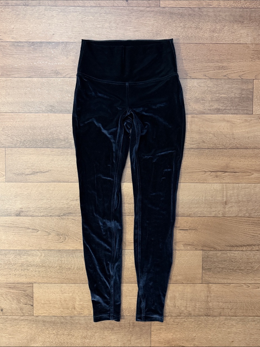 Lululemon Size 6 Wunder Lounge High-Rise Tight 28" *Velvet Black Soft Leggings